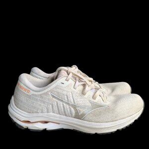 Mizuno Wave Inspire 17 Running Shoes Women’s 10.5 Cream Supportive Athletic
